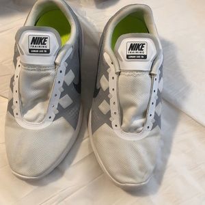 Women’s lunar lux tr